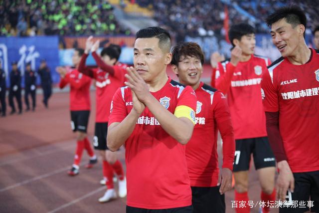 格林27分火箭豪取9连胜 距离勇士仅0.5个胜场