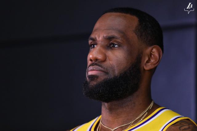 欧冠-弗拉霍维奇破门麦肯尼建功 尤文2-0曼城