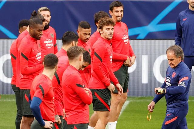 领先20分被逆转！中国男篮一个月两负菲律宾